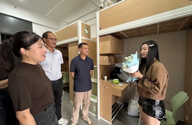千里来求学，暖心在咫尺 ——绿色智能制药学院领导慰问提前到校新生